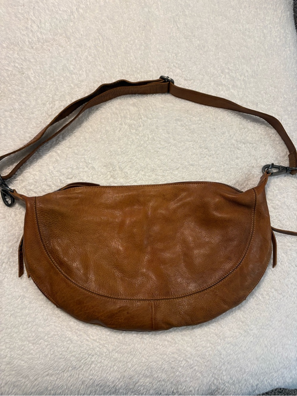 Latico Leathers Callie Sling Cognac - Picture 2 of 9